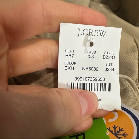 J crew British khaki Straight-fit TruTemp365® chino pant - Picture 4 of 4